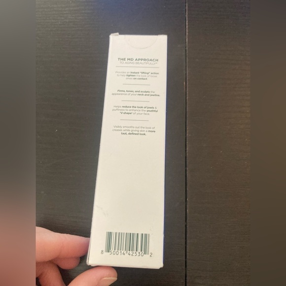 Beverly Hills MD Rapid Lift Advanced Neck Serum 1.7 fl oz. New in box. - Picture 4 of 4